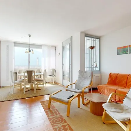 Apartment Sweet *